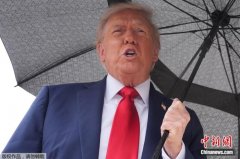 特朗普称美国对哥伦比亚